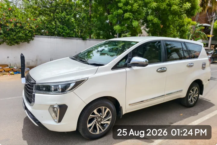 Toyota Innova Crysta 2.4V (Mt) photo 4