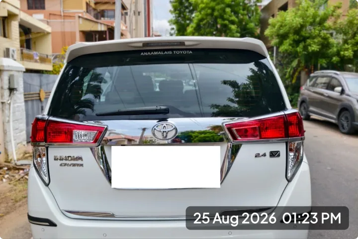 Toyota Innova Crysta 2.4V (Mt) photo 3